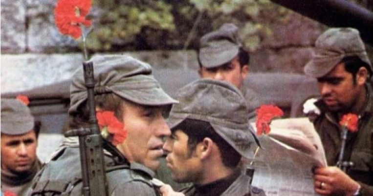 revolucao-dos-cravos-og